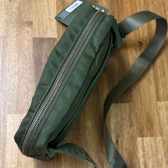 Poppin Fanny pack - Picture 3 of 4